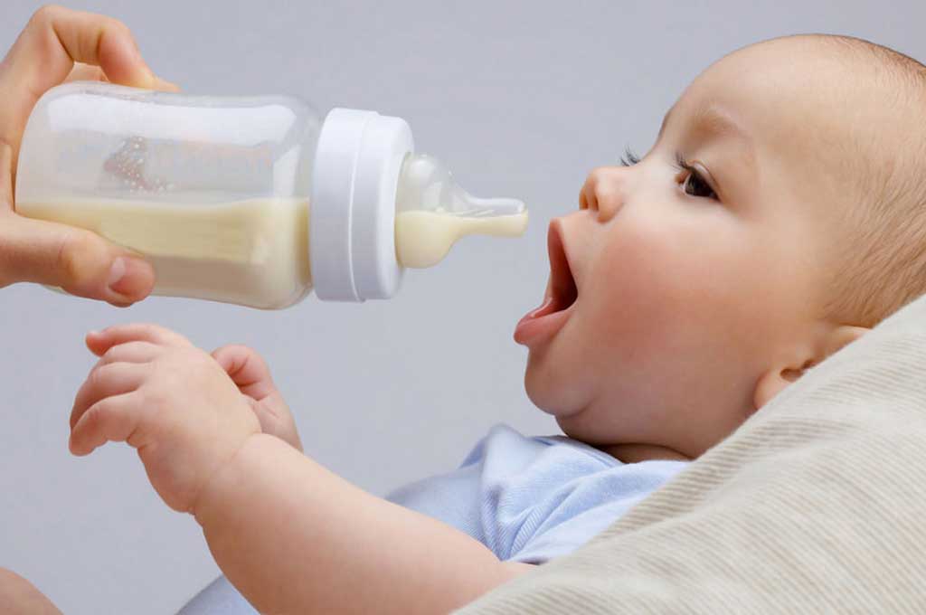 شیر خشک و مقایسه آن با شیر مادر